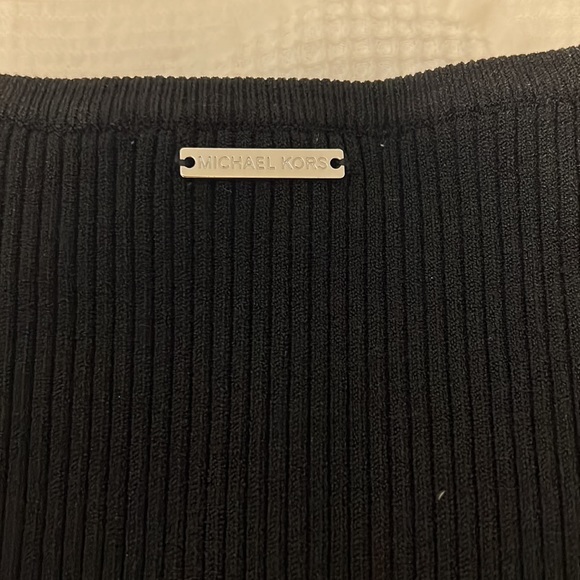 Selling Michael Kors sweater - Picture 3 of 6